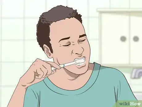 Image intitulée Prevent Tonsil Stones Step 1