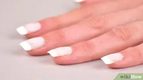 Image intitulée Give Yourself a Manicure Step 15