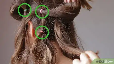 Image intitulée Make Straight Hair Wavy Step 34