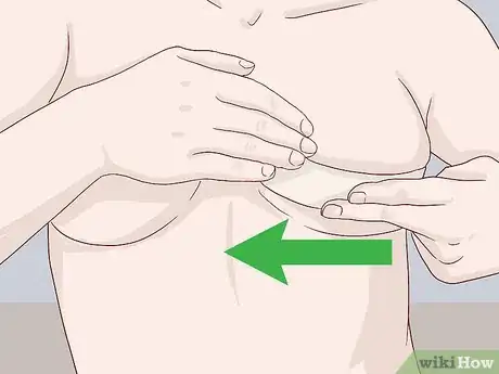 Image intitulée Tape Your Breasts to Make Them Look Bigger Step 3