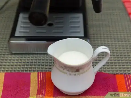 Image intitulée Make a Flat White Coffee Step 1