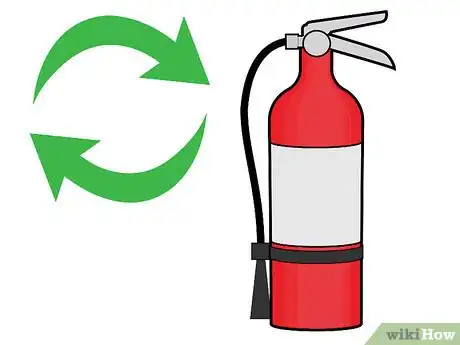 Image intitulée Use a Fire Extinguisher Step 10