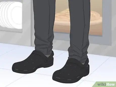Image intitulée Wear Crocs Step 12