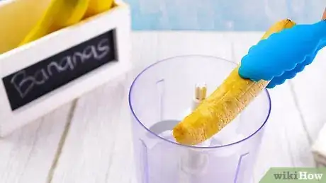 Image intitulée Make a Banana Smoothie Step 1