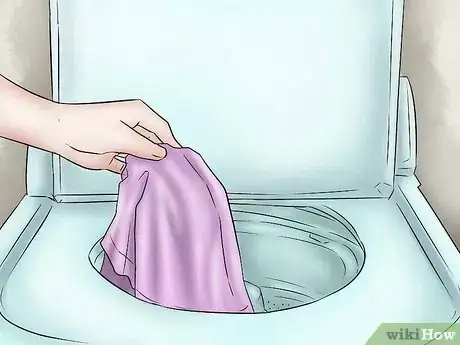 Image intitulée Remove Musty Smell from Clothes Step 2