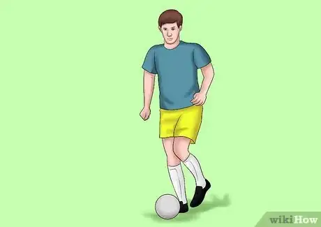 Image intitulée Trick People in Soccer Step 1