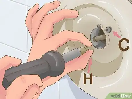 Image intitulée Install a Shower Faucet Step 15