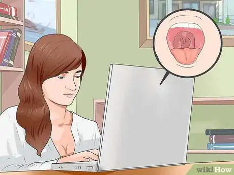 Image intitulée Clean Your Tongue Properly Step 2