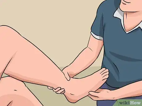 Image intitulée Treat a Swollen Knee Step 15