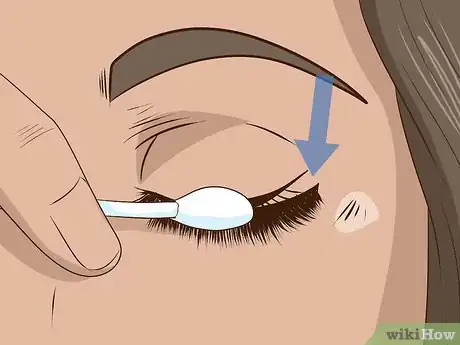 Image intitulée Remove Eyelash Extensions Step 15