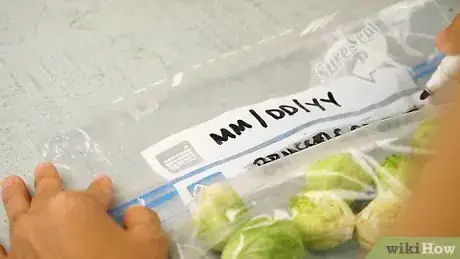 Image intitulée Freeze Brussels Sprouts Step 13