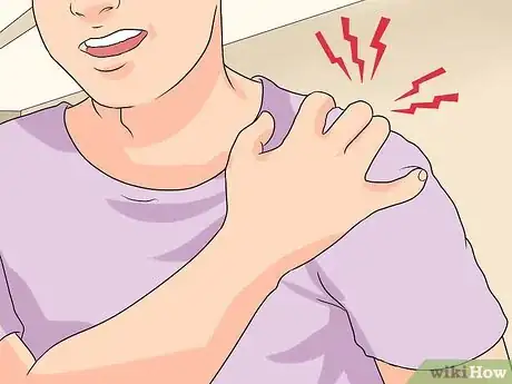 Image intitulée Relieve Pain from Clavicle Fracture Step 1