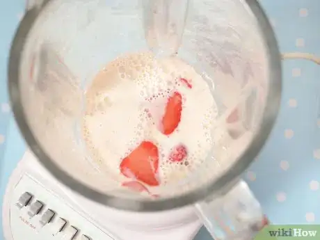 Image intitulée Make Strawberry Milkshakes Step 1