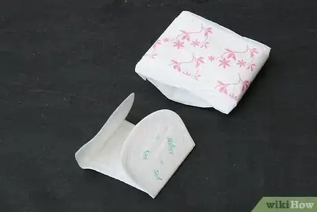 Image intitulée Know if You're Ready to Wear a Panty Liner Step 1