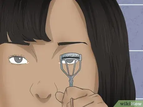 Image intitulée Heat an Eyelash Curler Step 5