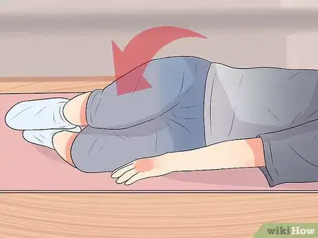 Image intitulée Stretch Your Back to Reduce Back Pain Step 13