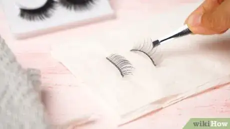 Image intitulée Clean False Eyelashes Step 19