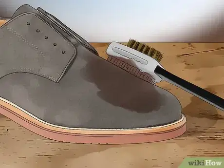 Image intitulée Dye Suede Shoes Step 8