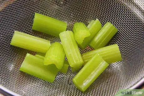 Image intitulée Cook Celery Step 9