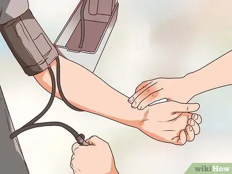 Image intitulée Take Orthostatic Blood Pressure Step 2