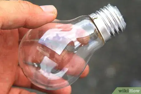 Image intitulée Paint Light Bulbs Step 18