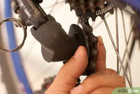 Image intitulée Adjust a Rear Bicycle Derailleur Step 2