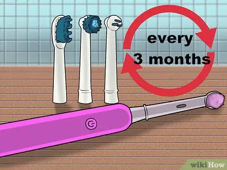 Image intitulée Use an Electric Toothbrush with Braces Step 20