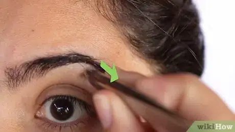 Image intitulée Pluck Your Eyebrows Step 5