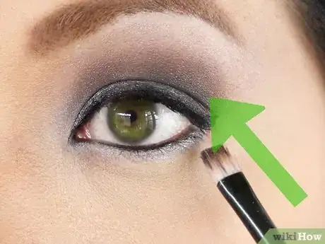 Image intitulée Make Green Eyes Stand Out Step 2