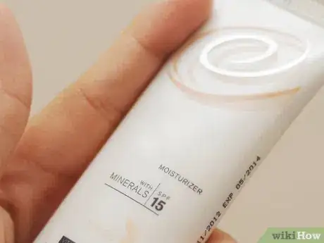 Image intitulée Moisturize Your Legs Step 2