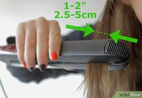 Image intitulée Make Beach Waves in Your Hair With a Flat Iron Step 21