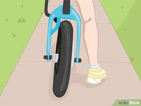 Image intitulée Teach a Child to Ride a Bike Step 2