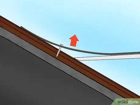 Image intitulée Replace Damaged Roof Shingles Step 5