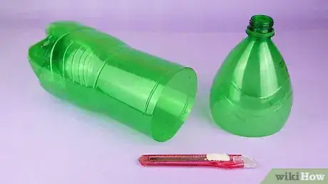 Image intitulée Make a Vase out of a Plastic Bottle Step 9