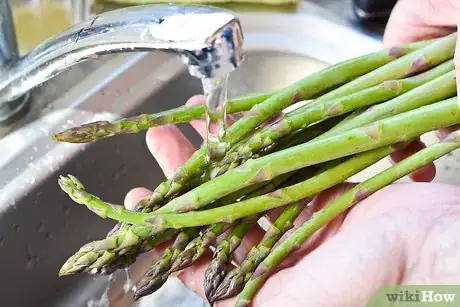 Image intitulée Cook Asparagus on the Stove Step 1