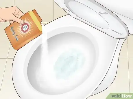 Image intitulée Clean a Toilet Bowl with Vinegar and Baking Soda Step 4