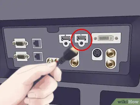 Image intitulée Connect Hdmi to TV Step 3