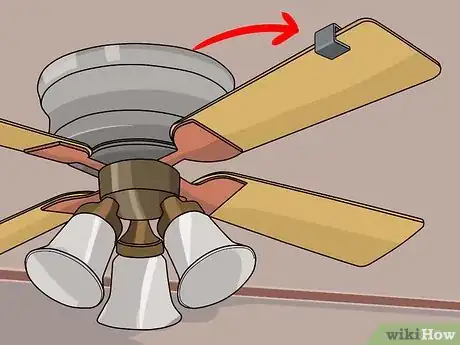 Image intitulée Fix a Squeaking Ceiling Fan Step 7