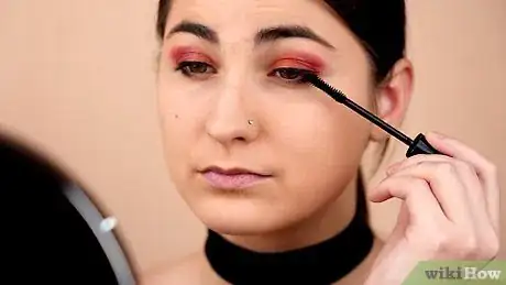 Image intitulée Apply Eye Makeup Step 18