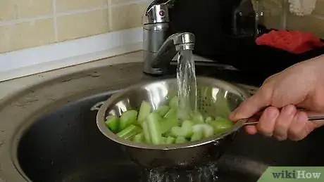 Image intitulée Make Celery Juice Step 6