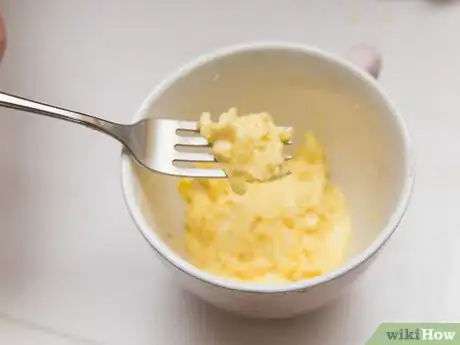 Image intitulée Make Cheesy Scrambled Eggs Step 25