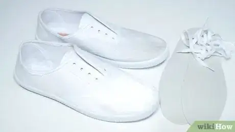 Image intitulée Clean White Vans Shoes Step 7