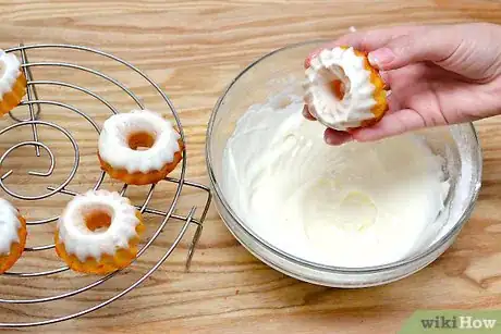 Image intitulée Make Carrot Cake Doughnuts Step 11