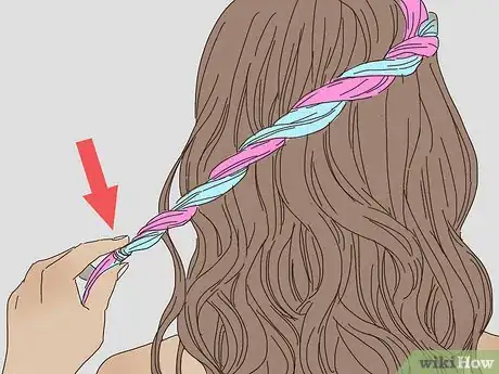 Image intitulée Do a Twisted Crown Hairstyle Step 17