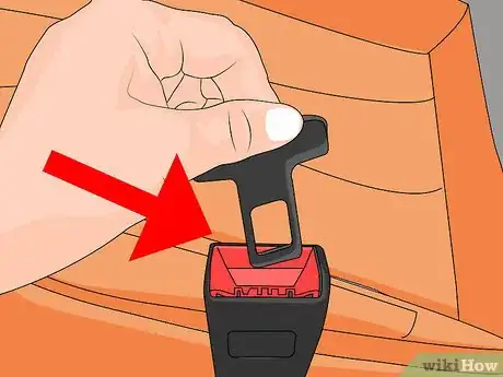 Image intitulée Disable a Seat Belt Alarm Step 3