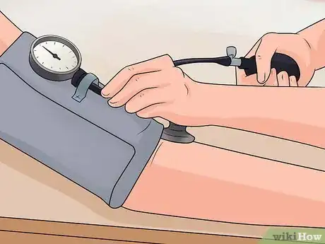 Image intitulée Take Blood Pressure Manually Step 12