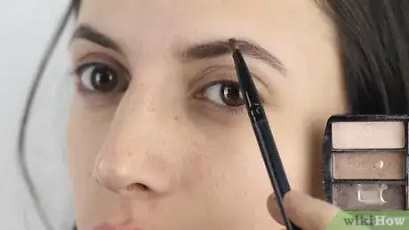 Image intitulée Fill in Eyebrows Step 17