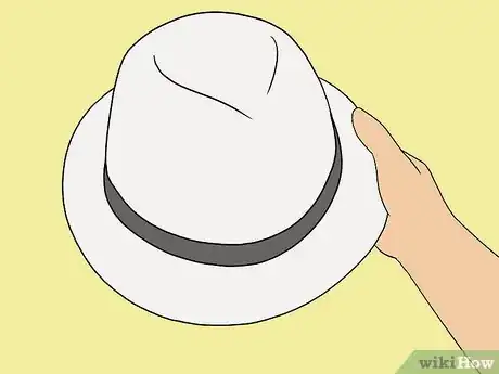 Image intitulée Clean a White Hat Step 1