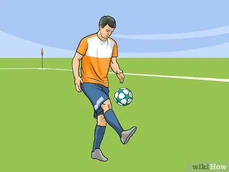 Image intitulée Play Soccer Step 7