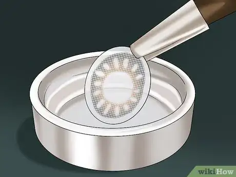 Image intitulée Clean Contact Lenses Step 2